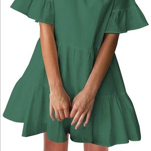 Flowy Hunter Green Dress new with Tags never worn
